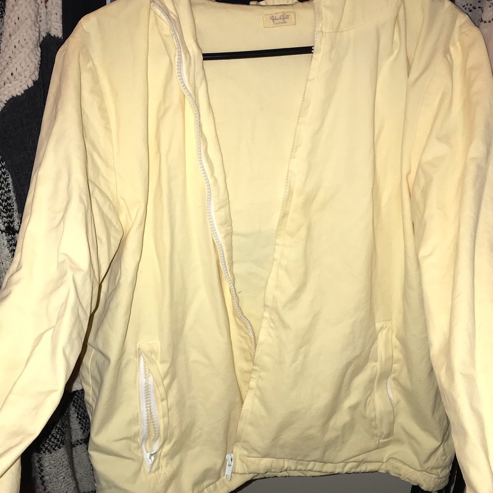 Yellow Jacket PacSun